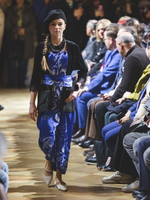 Первая в России Атомная неделя моды завершилась гала-показом в ГУМе (110123-mezhdunarodnaya-atomnaya-nedelya-mody-25.jpg) Первая в России Атомная неделя моды завершилась гала-показом в ГУМе (110123-mezhdunarodnaya-atomnaya-nedelya-mody-25.jpg)