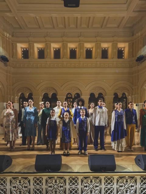 Первая в России Атомная неделя моды завершилась гала-показом в ГУМе (110123-mezhdunarodnaya-atomnaya-nedelya-mody-b.jpg)