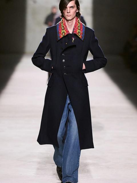 Коллекция Dries Van Noten Menswear осень-зима 2026 (110207-dries-van-noten-menswear-01.jpg)