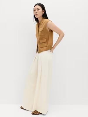 «Маркс и Спенсер» усиливает позиции на рынке денима: кампания весна-лето 2026 (110246-m-and-s-ss-2026-02.jpg)