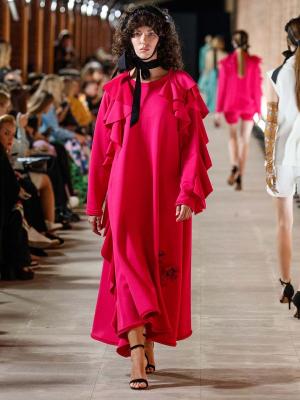 Московская неделя моды получила более тысячи заявок для участия (110288-moscow-fashion-01.jpg)