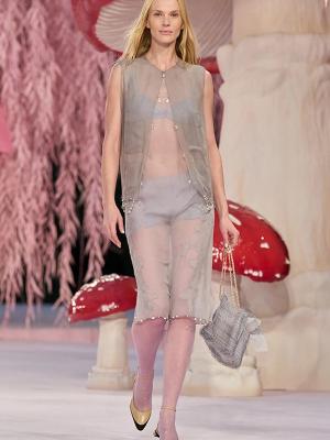 Коллекция Chanel Couture весна–лето 2026 (110306-chanel-ss-02.jpg)