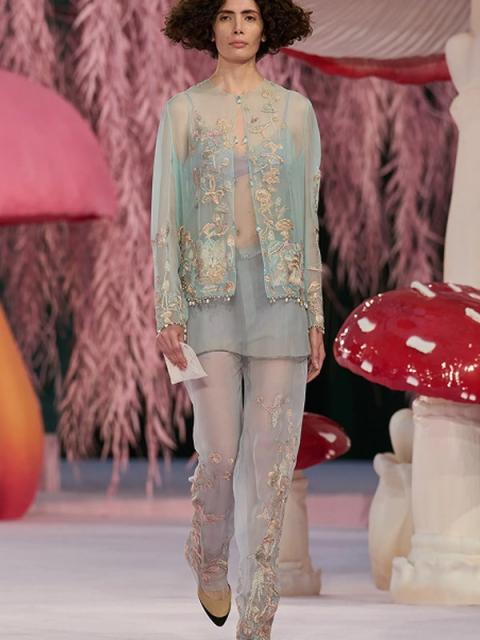 Коллекция Chanel Couture весна–лето 2026 (110306-chanel-ss-03.jpg) Коллекция Chanel Couture весна–лето 2026 (110306-chanel-ss-03.jpg)