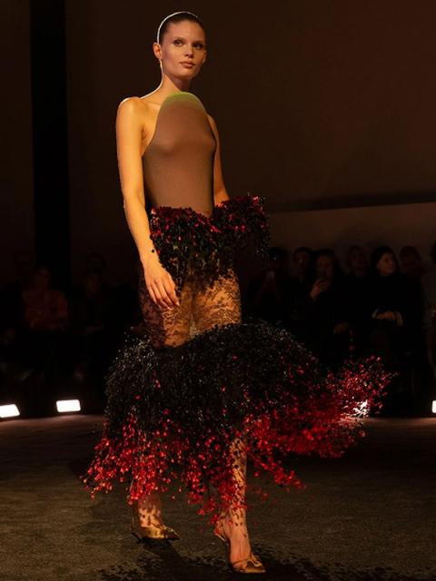 Коллекция Schiaparelli Couture весна-лето 2026 (110346-schiaparelli-ss-07.jpg)
