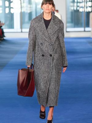 Коллекция Proenza Schouler осень-зима 2026 (110378-proenza-schouler-fw-03.jpg)