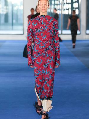 Коллекция Proenza Schouler осень-зима 2026 (110378-proenza-schouler-fw-07.jpg)