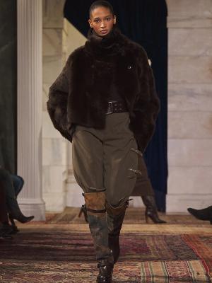 Коллекция Ralph Lauren осень-зима 2026 (110389-ralph-lauren-fw-02.jpg)