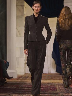 Коллекция Ralph Lauren осень-зима 2026 (110389-ralph-lauren-fw-07.jpg)
