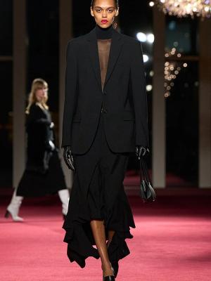 Коллекция Michael Kors осень-зима 2026 (110429-michael-kors-fw-02.jpg)