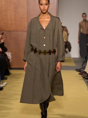 Коллекция Tory Burch осень-зима 2026 (110491-tory-burch-fw-07.jpg)