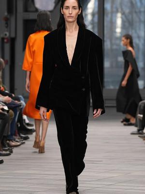 Коллекция Calvin Klein Collection осень-зима 2026 (110502-calvin-klein-fw-09.jpg)