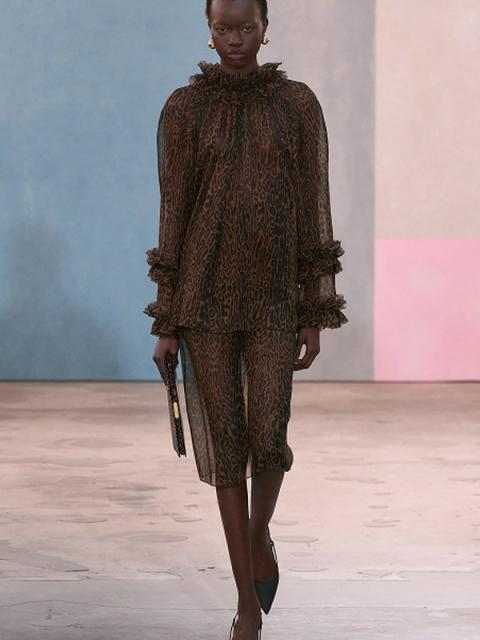 Коллекция Carolina Herrera осень-зима 2026 (110514-carolina-herrera-fw-06.jpg) Коллекция Carolina Herrera осень-зима 2026 (110514-carolina-herrera-fw-06.jpg)