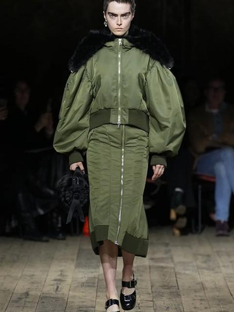 Коллекция Simone Rocha осень-зима 2026 (110549-simone-rocha-fw-04.jpg) Коллекция Simone Rocha осень-зима 2026 (110549-simone-rocha-fw-04.jpg)