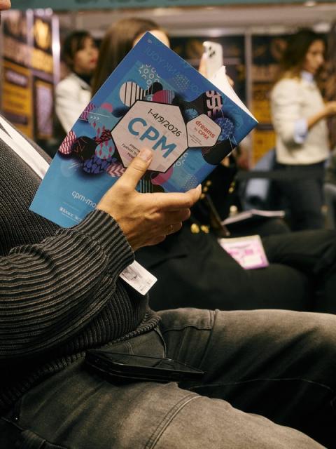 Показ Татьяны Парфёновой открыл выставку моды CPM (110609-cpm-moscow-vesna-2026-08.jpg) Показ Татьяны Парфёновой открыл выставку моды CPM (110609-cpm-moscow-vesna-2026-08.jpg)