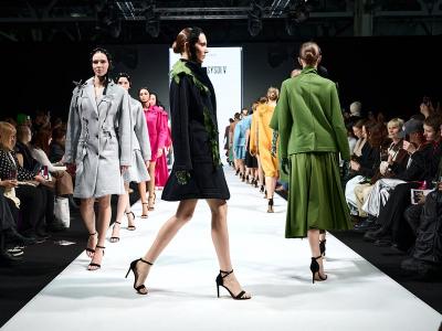 Показ Татьяны Парфёновой открыл выставку моды CPM (110609-cpm-moscow-vesna-2026-10.jpg)