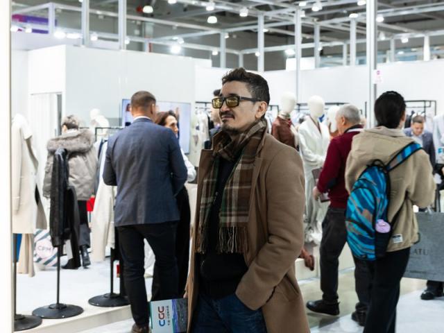 Показ Татьяны Парфёновой открыл выставку моды CPM (110609-cpm-moscow-vesna-2026-19.jpg)