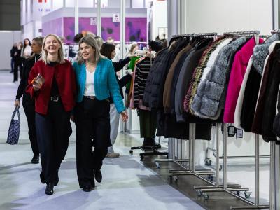 Показ Татьяны Парфёновой открыл выставку моды CPM (110609-cpm-moscow-vesna-2026-23.jpg)