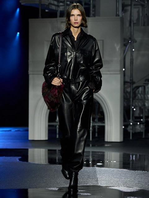 Коллекция Burberry осень-зима 2026 (110680-burberry-fw-02.jpg) Коллекция Burberry осень-зима 2026 (110680-burberry-fw-02.jpg)