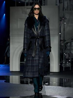 Коллекция Burberry осень-зима 2026 (110680-burberry-fw-03.jpg)