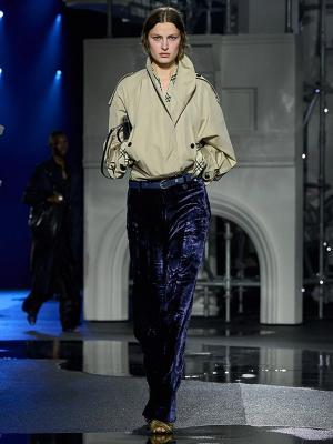 Коллекция Burberry осень-зима 2026 (110680-burberry-fw-05.jpg)