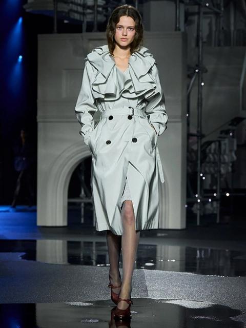 Коллекция Burberry осень-зима 2026 (110680-burberry-fw-b.jpg) Коллекция Burberry осень-зима 2026 (110680-burberry-fw-b.jpg)