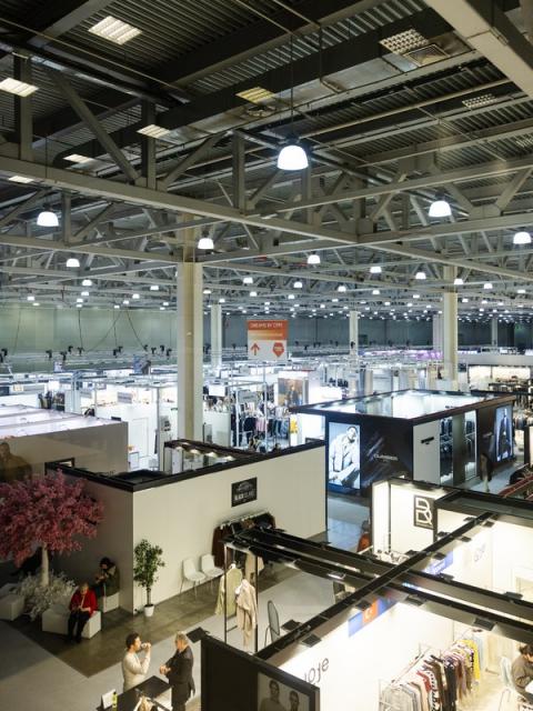 В Москве состоялся 45-й сезон выставки моды CPM (110714-45-sezon-vystavki-mody-cpm-02.jpg)