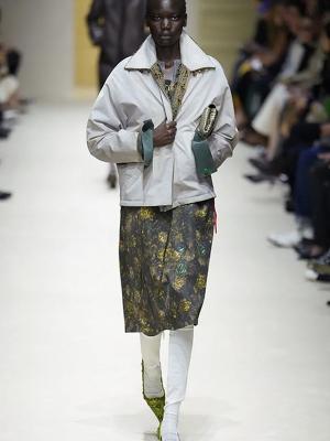 Коллекция Prada осень-зима 2026 (110749-prada-fw-02.jpg)