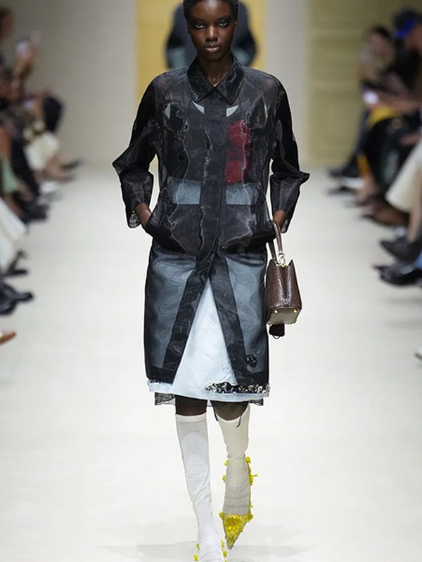 Коллекция Prada осень-зима 2026 (110749-prada-fw-03.jpg) Коллекция Prada осень-зима 2026 (110749-prada-fw-03.jpg)