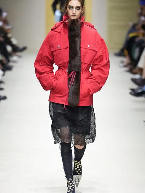 Коллекция Prada осень-зима 2026 (110749-prada-fw-05.jpg)