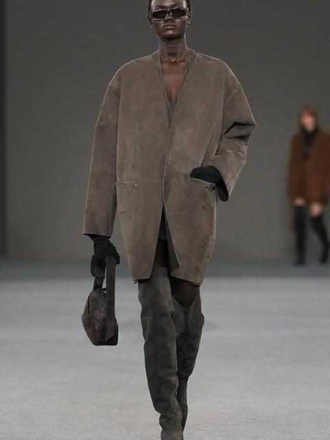 Коллекция Max Mara осень-зима 2026 (110784-max-mara-fw-02.jpg)