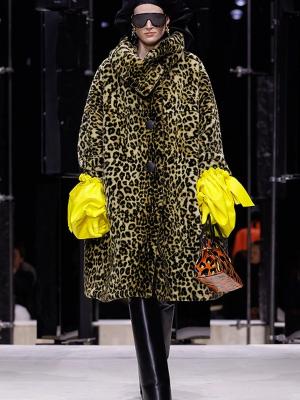 Коллекция Givenchy осень-зима 2026 (110796-givenchy-fw-04.jpg)