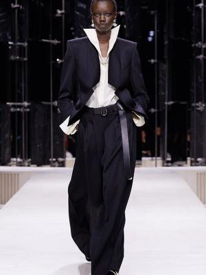 Коллекция Givenchy осень-зима 2026 (110796-givenchy-fw-b.jpg)