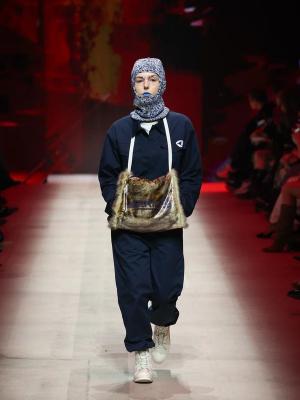 Индустриальный показ Braining Group на Московской неделе моды (110875-braining-group-03.jpg)