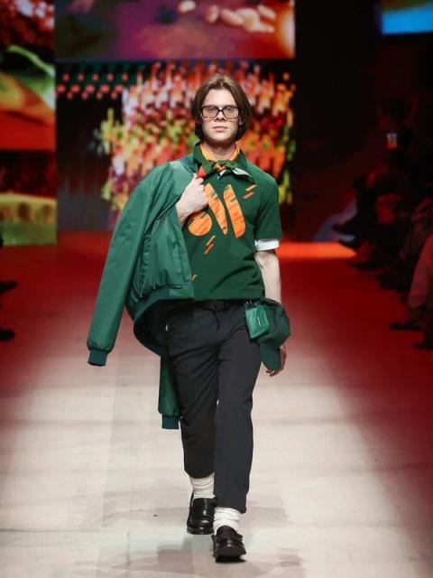 Индустриальный показ Braining Group на Московской неделе моды (110875-braining-group-07.jpg) Индустриальный показ Braining Group на Московской неделе моды (110875-braining-group-07.jpg)
