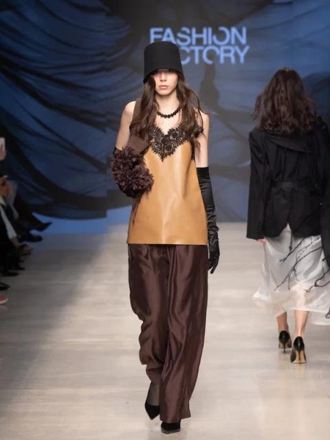 Fashion Factory School на Московской неделе моды (110900-fashion-factory-school-01.jpg)