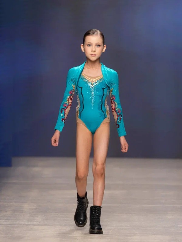 Проект «Неделя высокой моды в спорте» (High Fashion Week in Sports Project) (110910-sports-project-05.jpg)