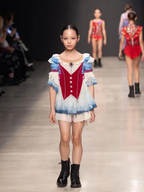 Проект «Неделя высокой моды в спорте» (High Fashion Week in Sports Project) (110910-sports-project-07.jpg) Проект «Неделя высокой моды в спорте» (High Fashion Week in Sports Project) (110910-sports-project-07.jpg)