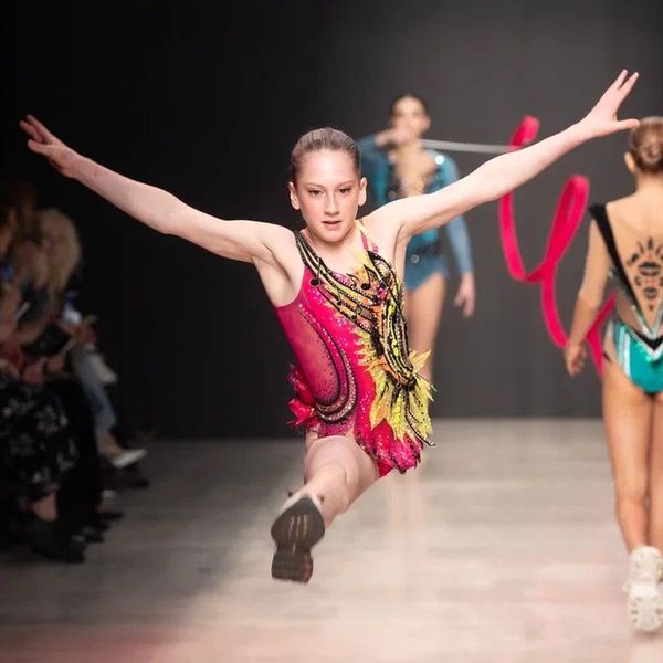 Проект «Неделя высокой моды в спорте» (High Fashion Week in Sports Project) (110910-sports-project-s.jpg)