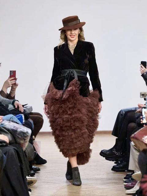 Коллекция бренда Lala Talyshkhanova на Московской неделе моды (110931-lala-talyshkhanova-02.jpg) Коллекция бренда Lala Talyshkhanova на Московской неделе моды (110931-lala-talyshkhanova-02.jpg)