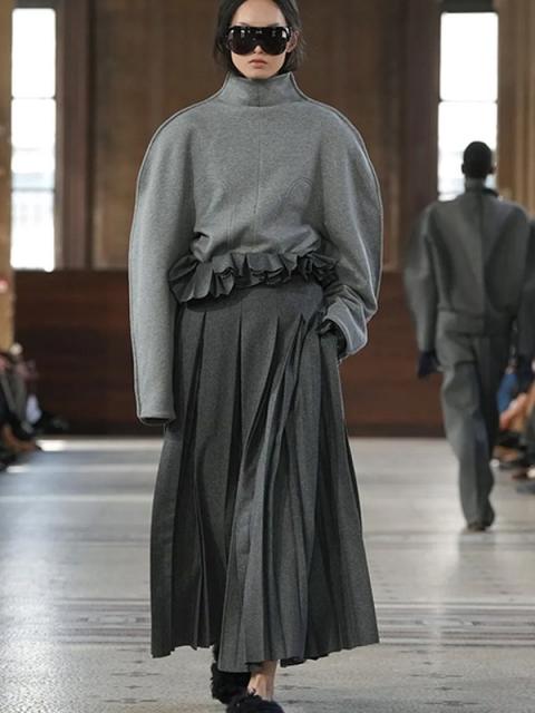 Коллекция Carven осень-зима 2026 (110938-carven-fw-01.jpg)