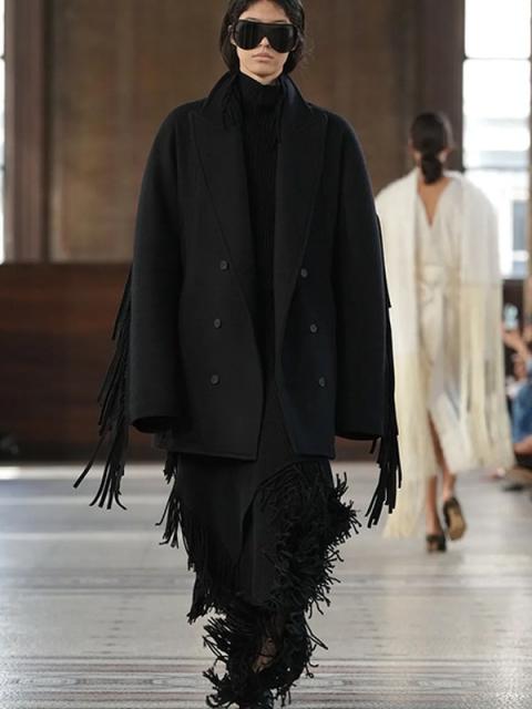 Коллекция Carven осень-зима 2026 (110938-carven-fw-08.jpg)