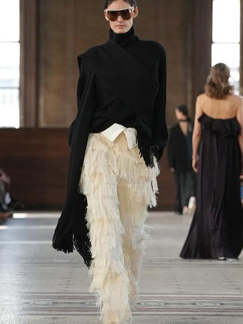 Коллекция Carven осень-зима 2026 (110938-carven-fw-09.jpg)