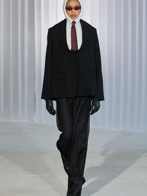 Коллекция Jean Paul Gaultier осень-зима 2026 (110950-jean-paul-gaultier-02.jpg)