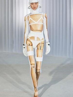 Коллекция Jean Paul Gaultier осень-зима 2026 (110950-jean-paul-gaultier-04.jpg)