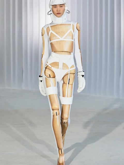 Коллекция Jean Paul Gaultier осень-зима 2026 (110950-jean-paul-gaultier-04.jpg)