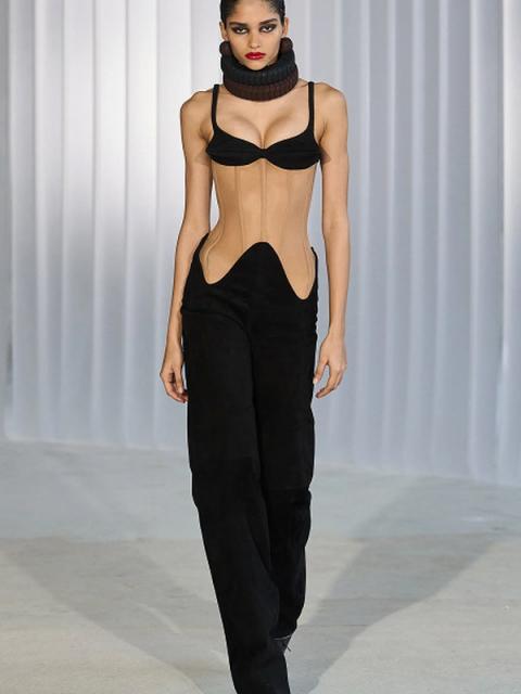 Коллекция Jean Paul Gaultier осень-зима 2026 (110950-jean-paul-gaultier-06.jpg)