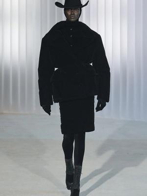 Коллекция Jean Paul Gaultier осень-зима 2026 (110950-jean-paul-gaultier-07.jpg)