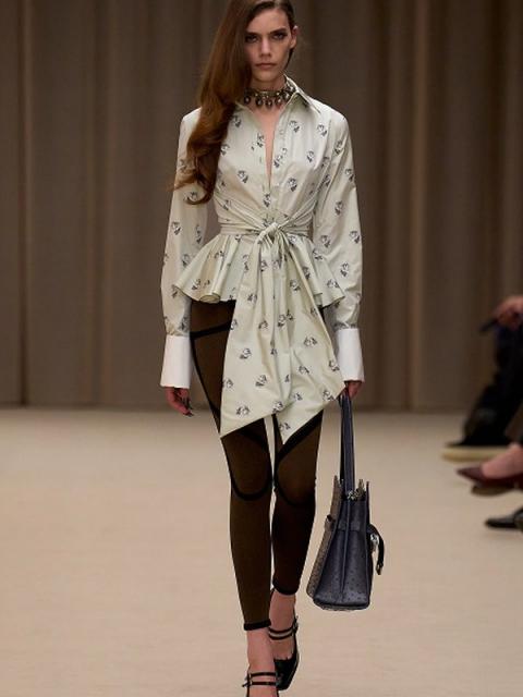 Коллекция Alexander McQueen осень-зима 2026 (110960-alexander-mcqueen-fw-05.jpg)