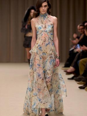 Коллекция Alexander McQueen осень-зима 2026 (110960-alexander-mcqueen-fw-08.jpg)