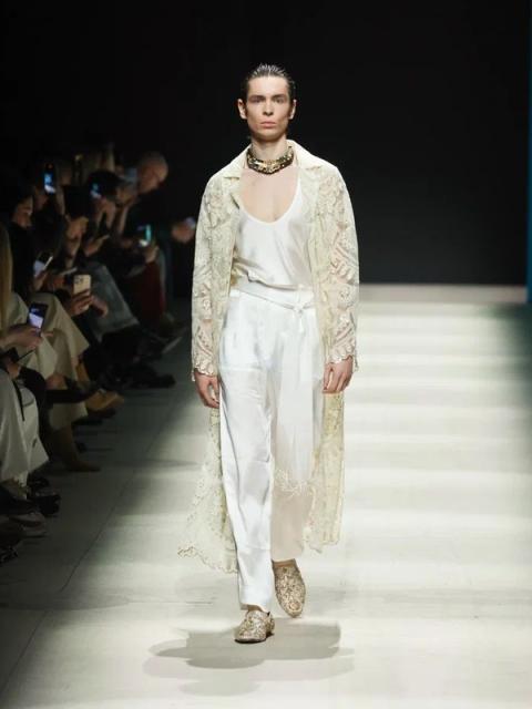 Коллекция Madame & Mister Sibarita на Московской неделе моды (110990-madame-mister-sibarita-06.jpg)